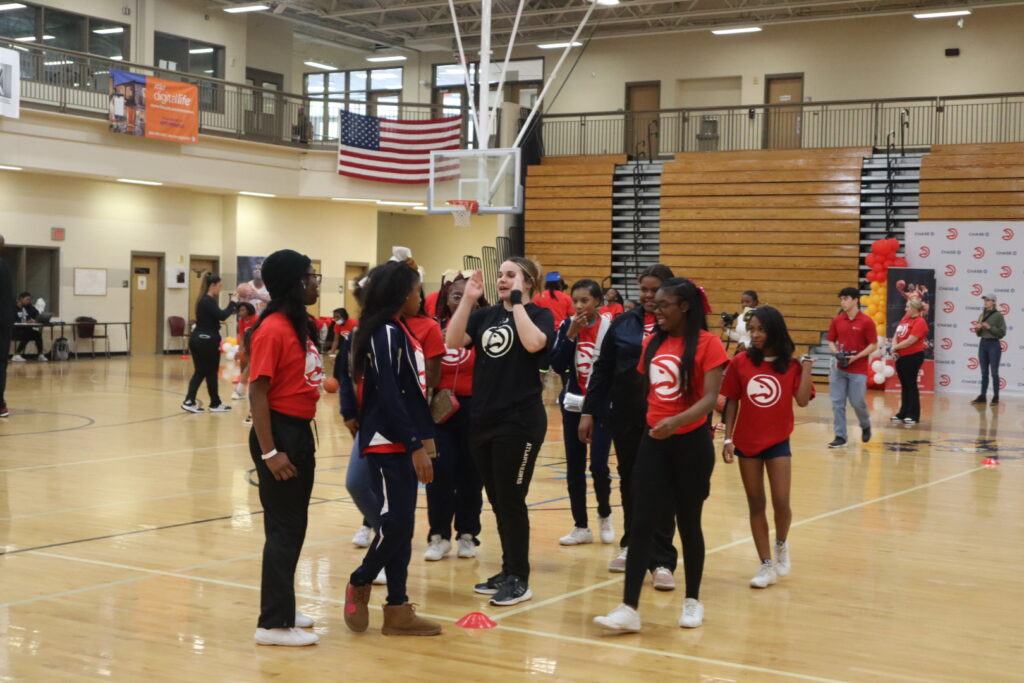 HAWKS, CHASE , GOOD SPORTS TEAM UP FOR PROJECT REBOUND’ BASKETBALL CLINIC