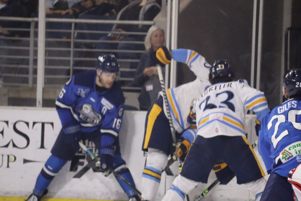 Gladiators Could Not Hold Off Icemen In Game 1