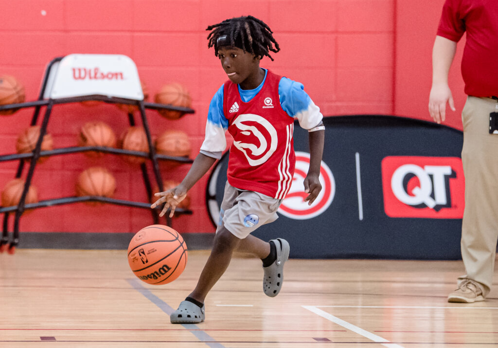 1,500+ LOCAL YOUTH IMPACTED BY HAWKS ‘2023 COMMUNITY COURT TOUR PRESENTED BY QUIKTRIP