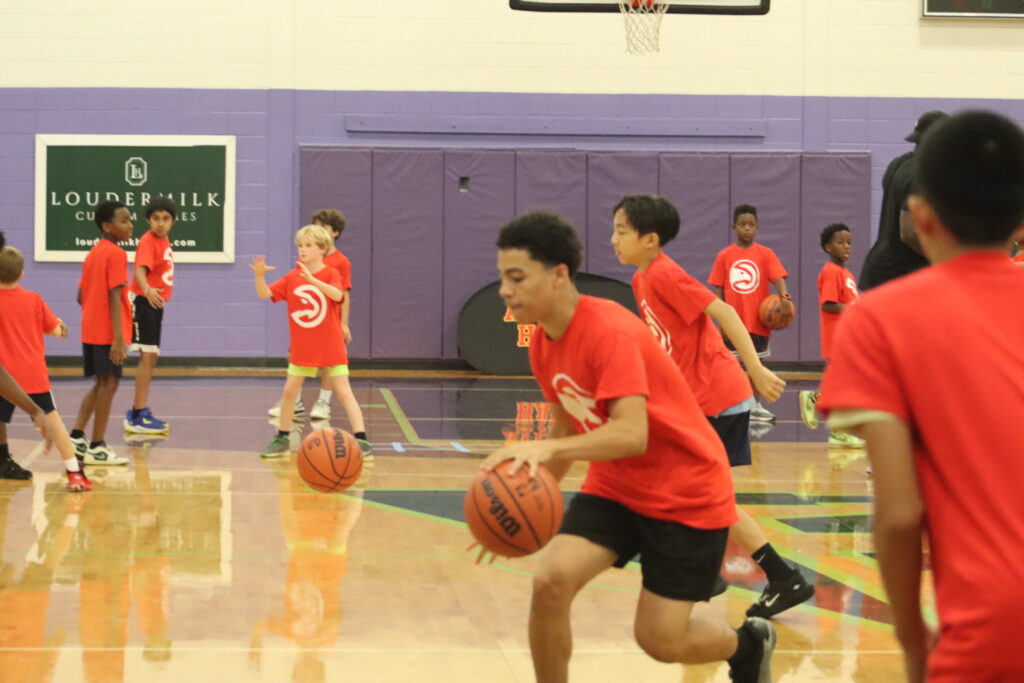 Lady Ballers and Jr. Hawks Kick Off Jr. NBA Week