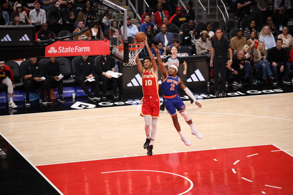 The Atlanta Hawks secured their second straight win over the New York Knicks, edging them out 121-116 on November 6, 2024.