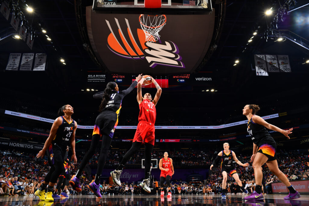 Dream Dominate in the Paint, Top Mercury on the Road