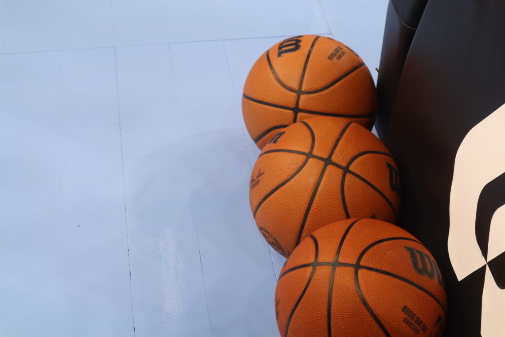 Hawks Request Waivers on Javan Johnson and Dwight Murray Jr.