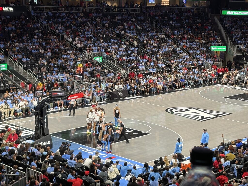 Dream Take Game 1 Behind Howard’s 26 Points and Record-Setting Defense